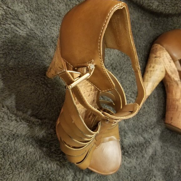 Mia heels - Picture 2 of 6